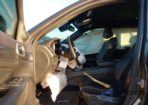 2020 Jeep Grand Cherokee Altitude 4X4 из США, поврежденный, VIN 1C4RJFAG2LC397491